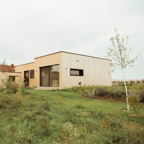 Foto eines Einfamilien-Holzhauses in Gerasdorf
